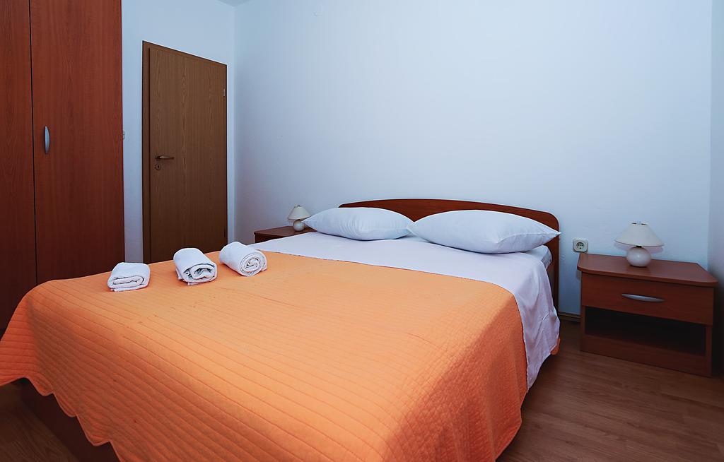 Apartments Lucija Sukošan Exterior foto
